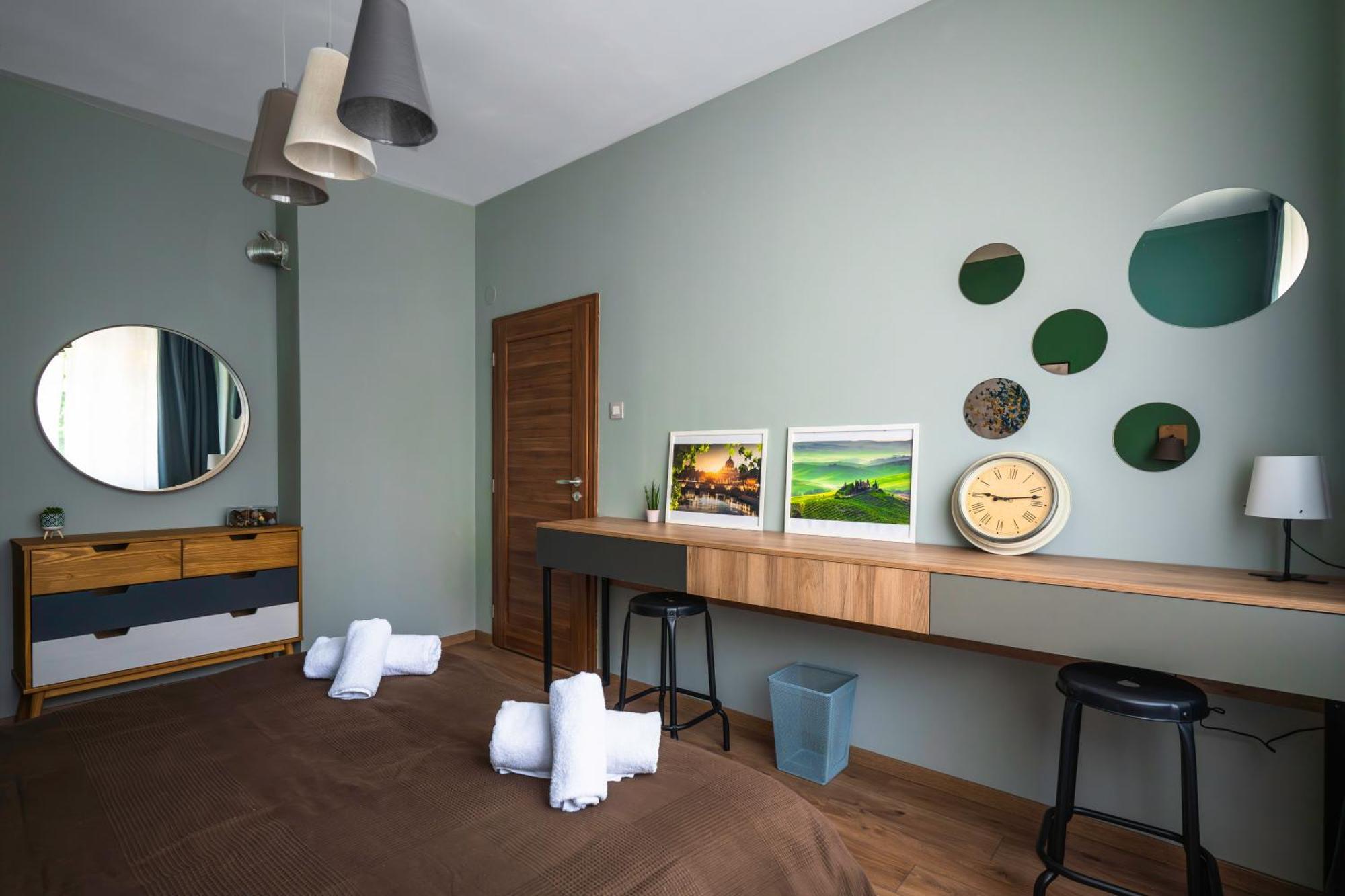Lux Flat Next To Park With Working Space By Flat Mаnager